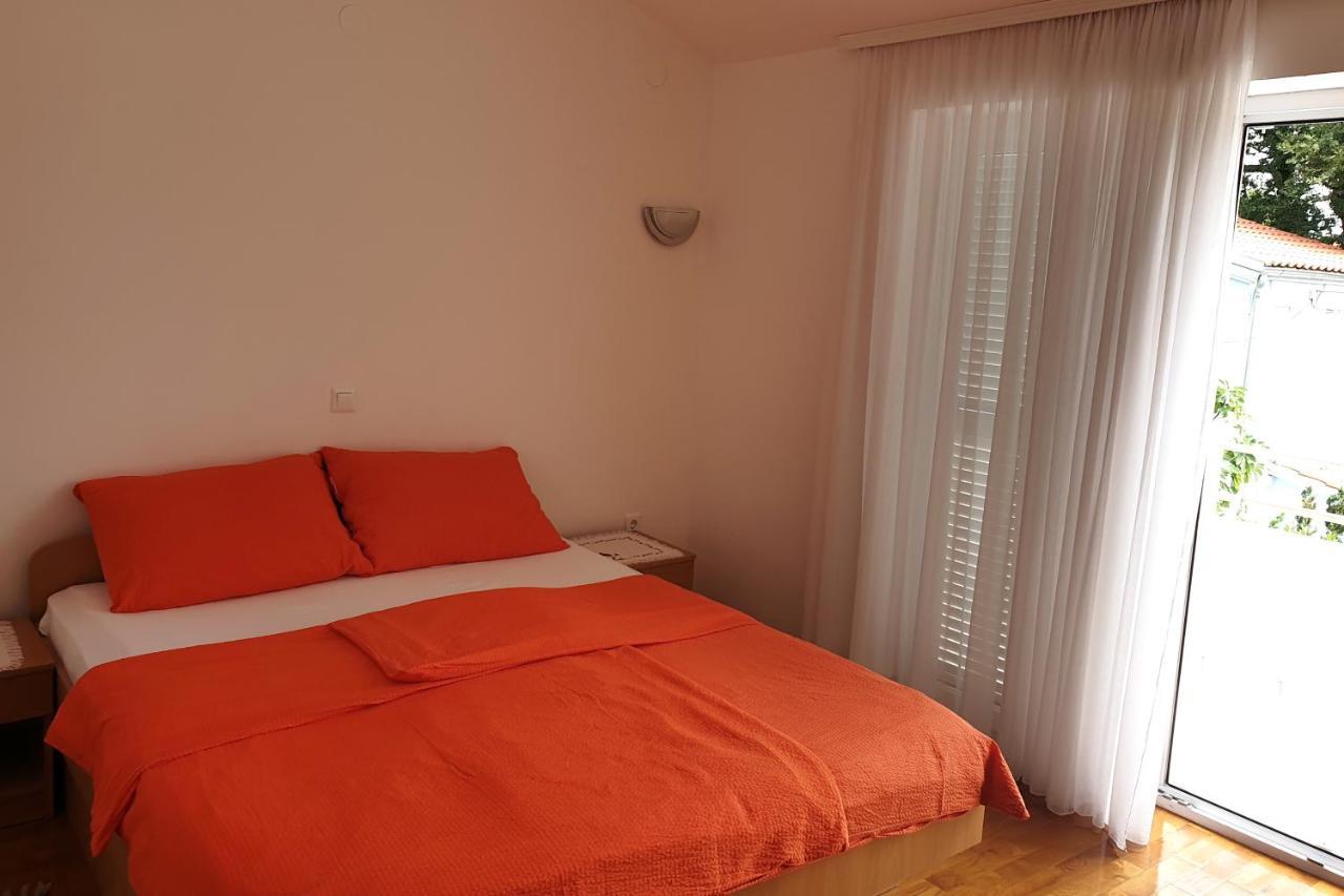 Apartments With A Parking Space Vantacici, Krk - 5425 Exterior photo